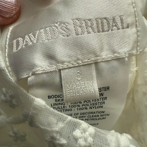 DAVID’s BRIDAL TULLE FLOWER DRESS WITH TINY FLORAL EMBROIDERY WHITE SIZE 3 - Picture 7 of 7